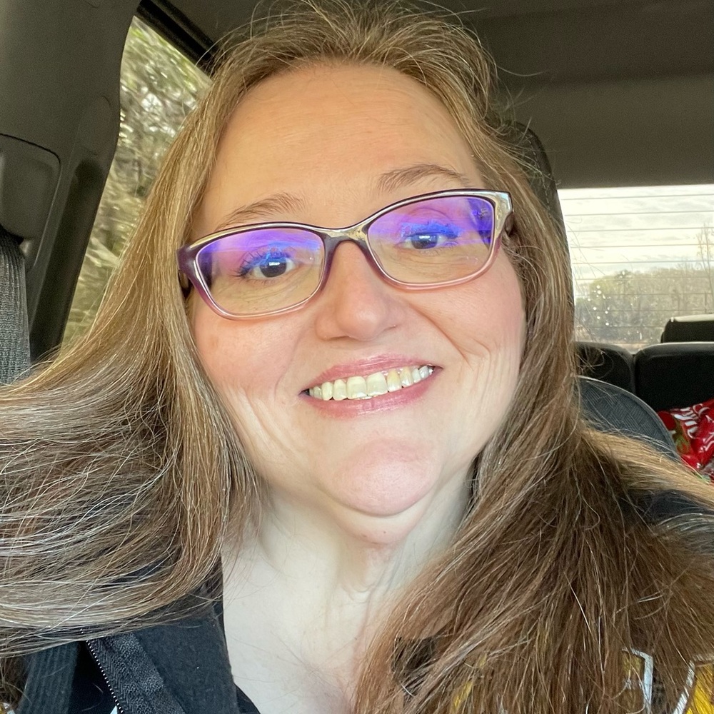 Meet your Posher, Angela